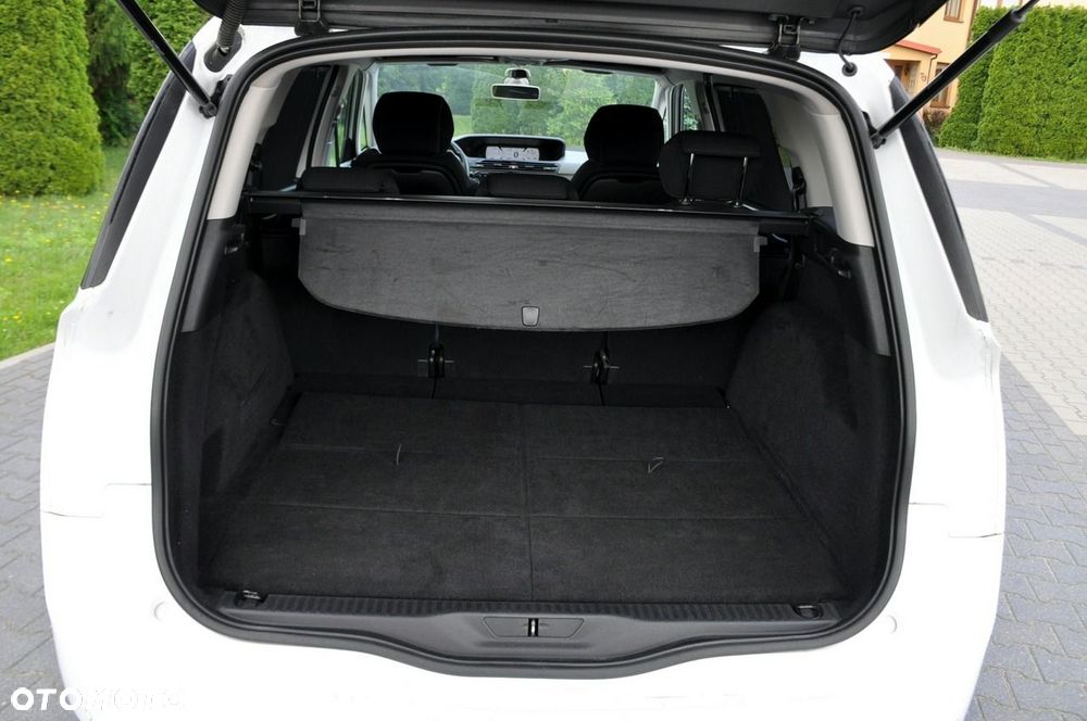 Citroën C4 Grand Picasso - 39