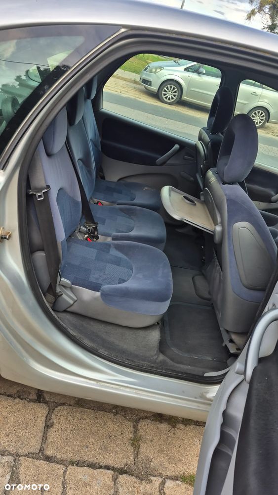 Citroën Xsara Picasso 1.6 HDI Exclusive - 9
