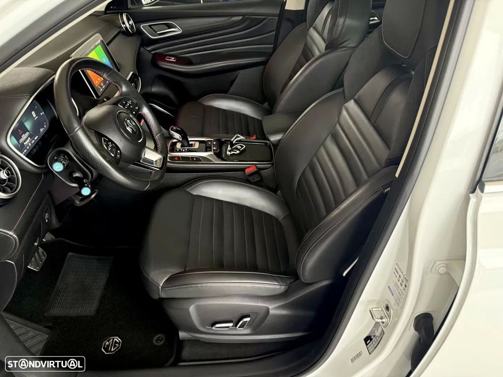 MG EHS 1.5 T-GDI Plug-in Hybrid Luxury - 23