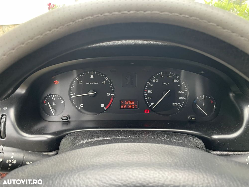 Peugeot 406 - 12