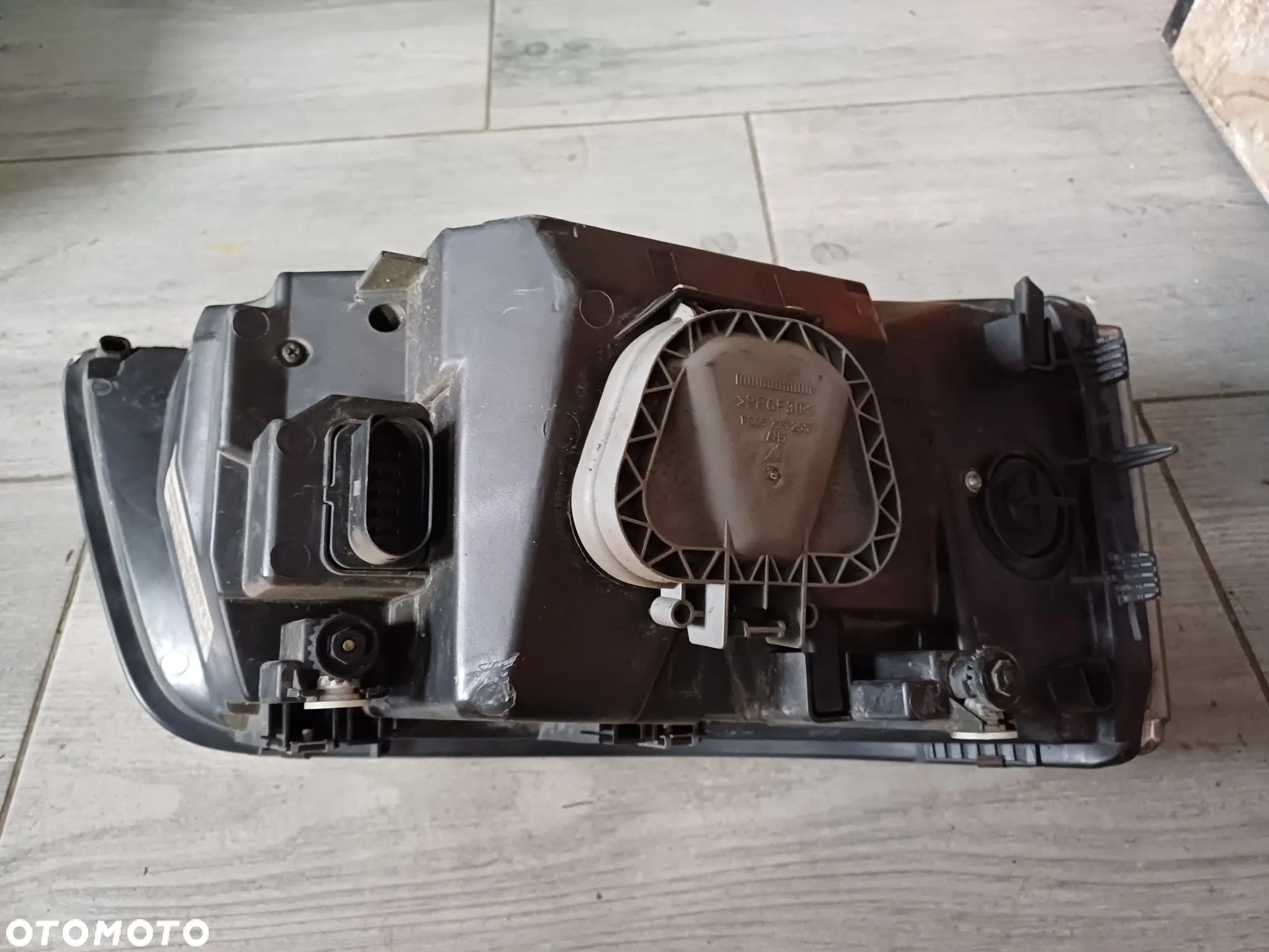 Lampa przednia L,P VW T5 7H1941015J 7H1941016J - 7