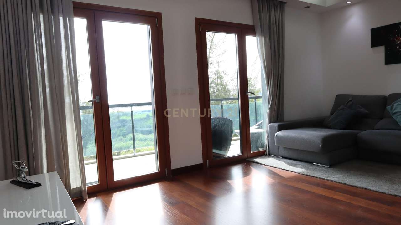 Apartamento T2 para arrendamento  em Condomínio Fechado - Grande imagem: 2/34