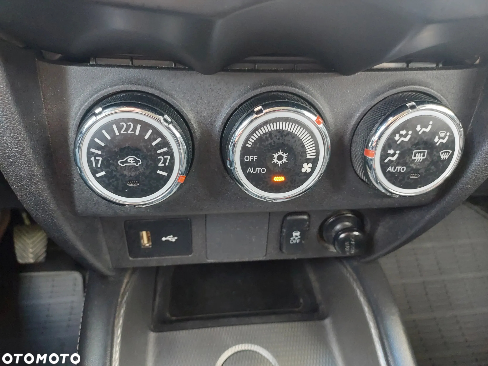 Mitsubishi ASX 1.6 Inform EU6 - 24