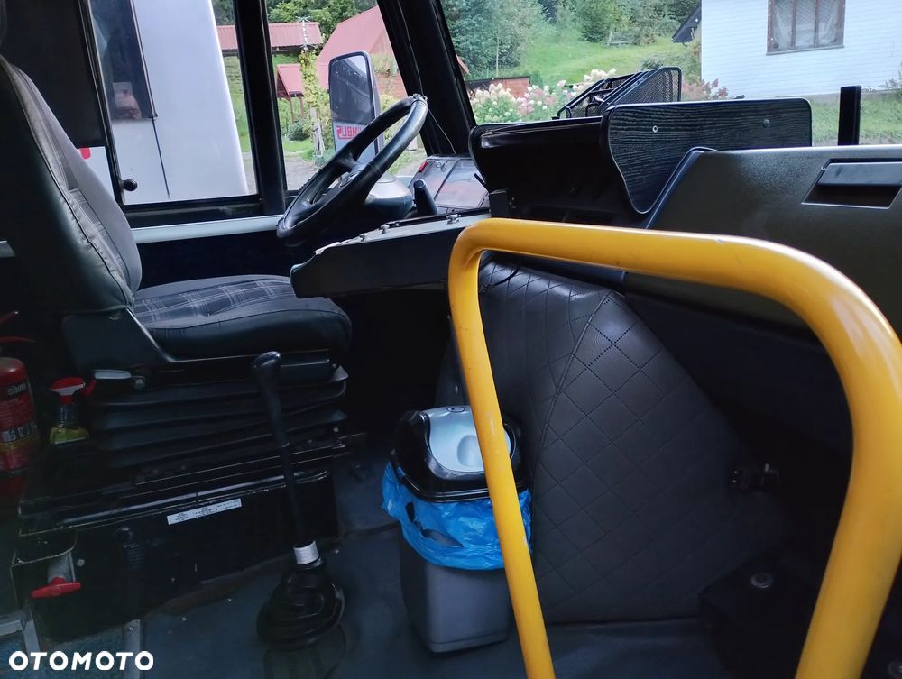 Mercedes-Benz Vario 814 - 2