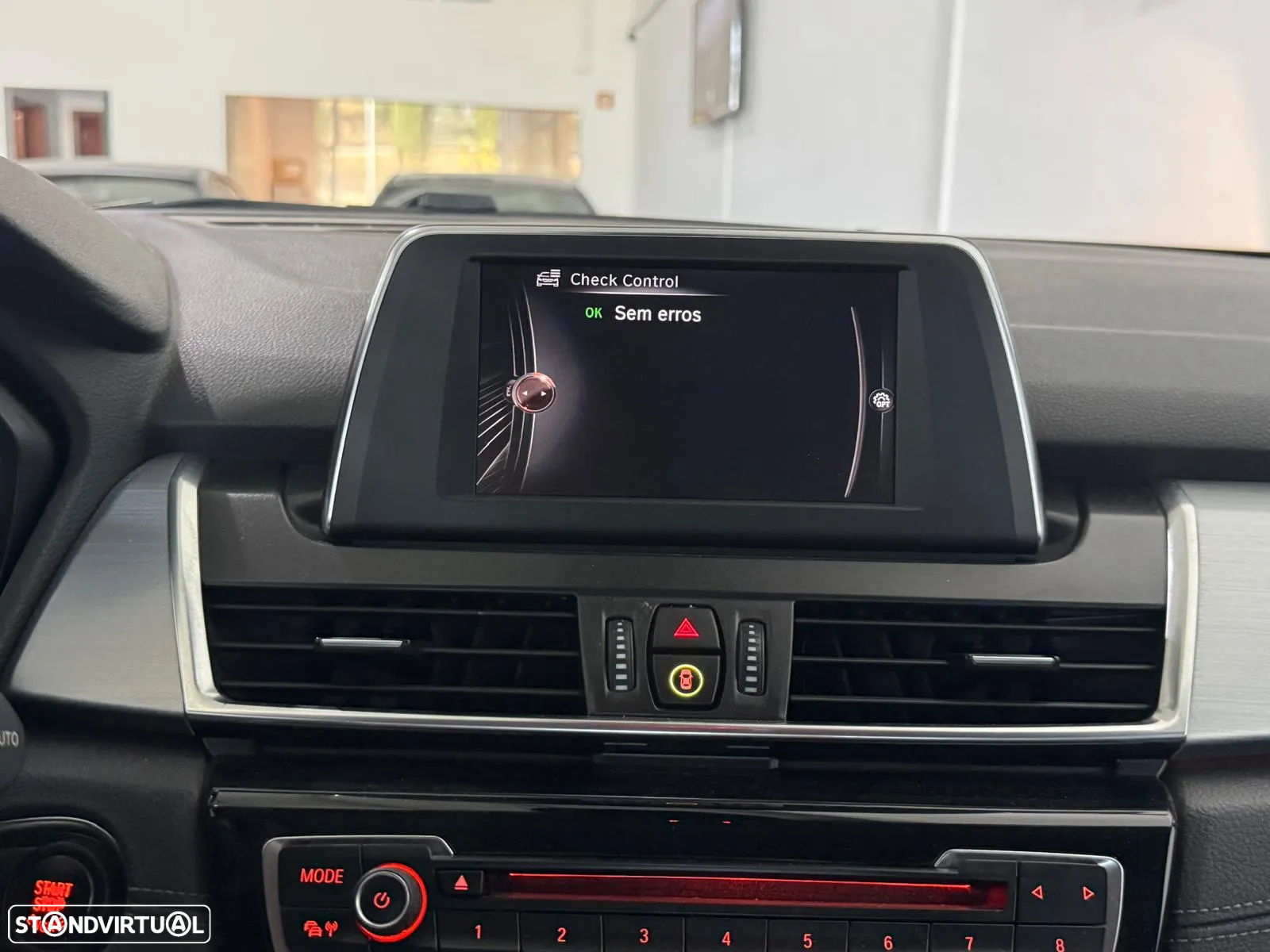 BMW 216 Gran Tourer d - 31