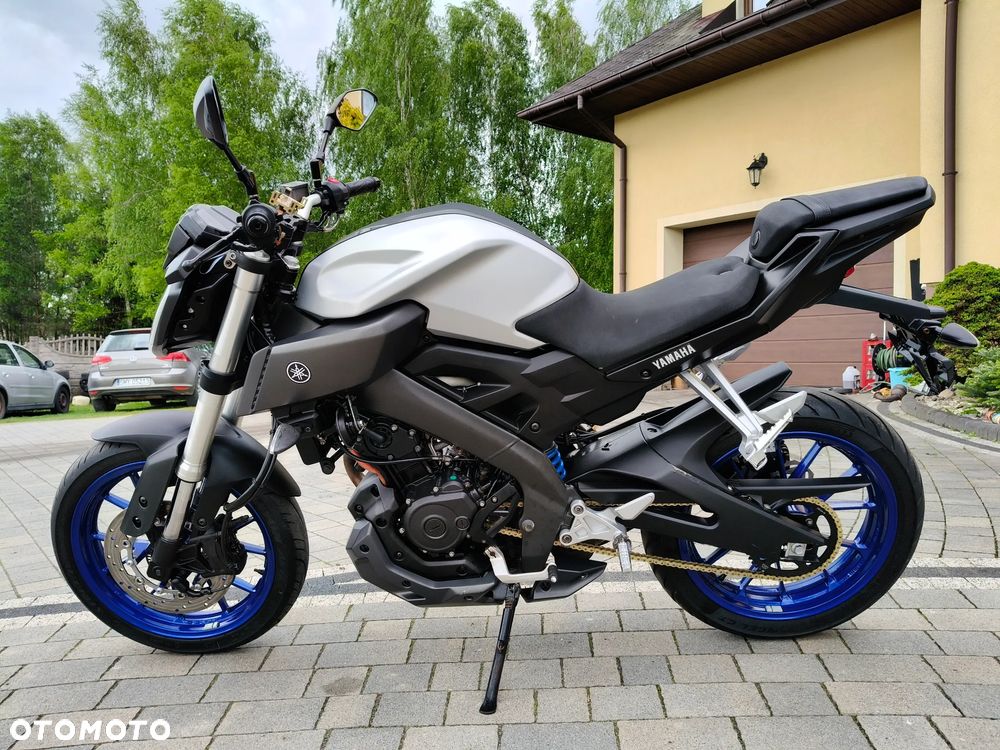 Yamaha MT - 2
