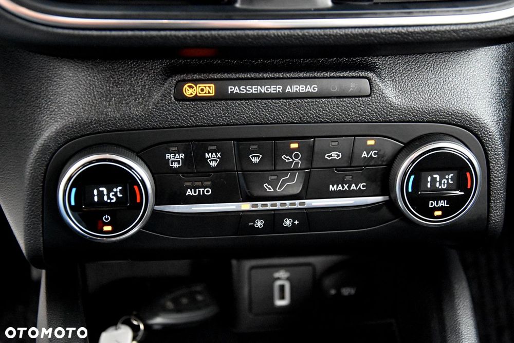 Ford Focus 1.0 EcoBoost Hybrid ACTIVE STYLE - 27