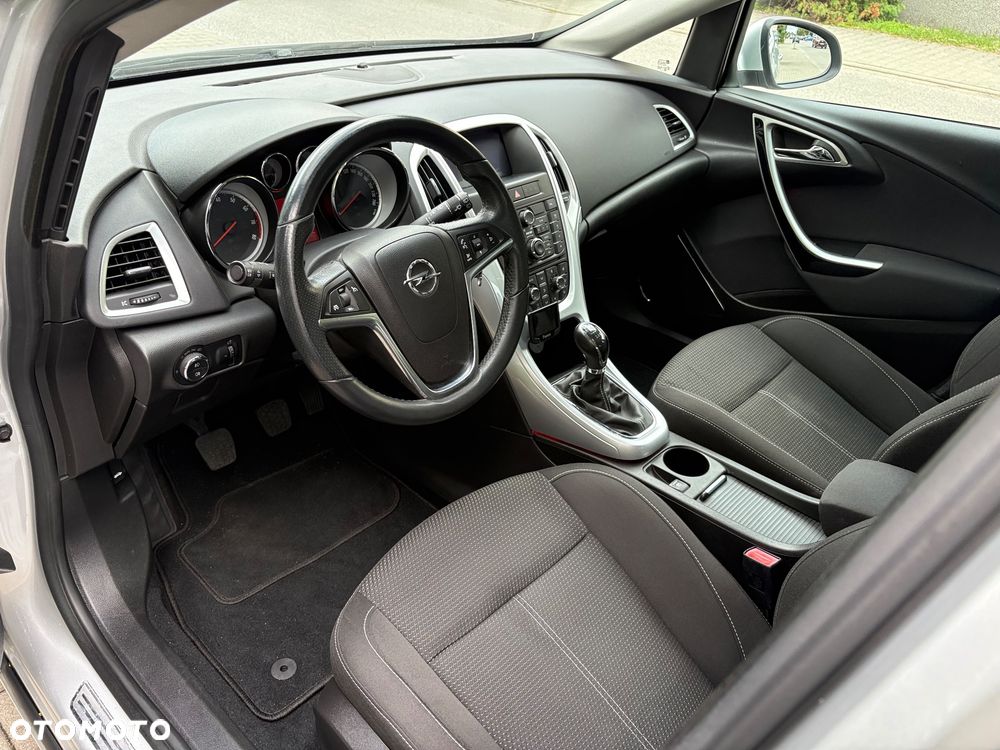 Opel Astra 1.6 T Sport - 10