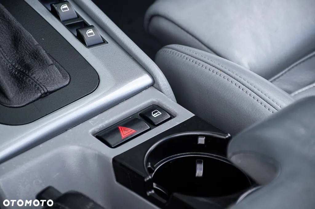 BMW Seria 3 320 Ci - 37