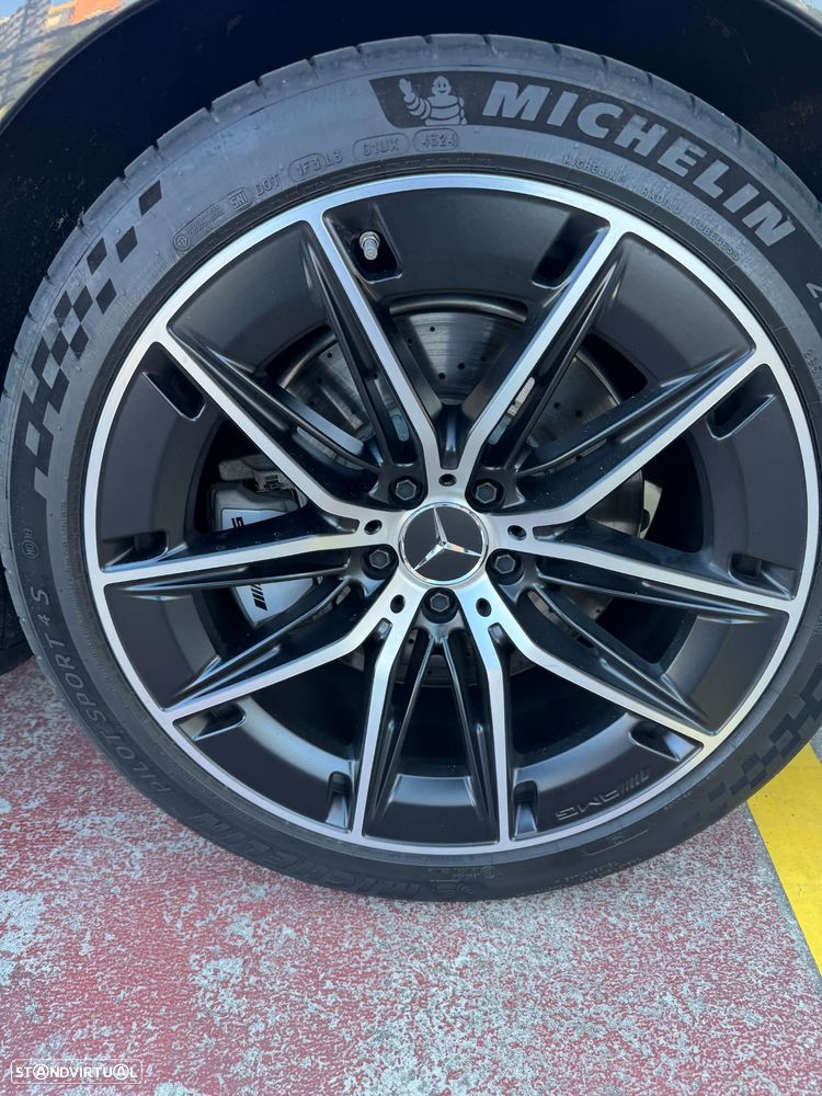 Mercedes-Benz E 53 AMG Hybrid 4Matic+ - 11