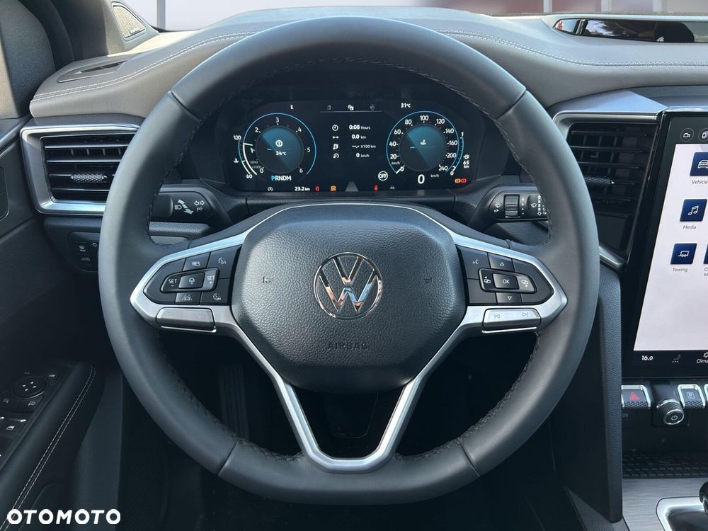 Volkswagen Amarok - 19
