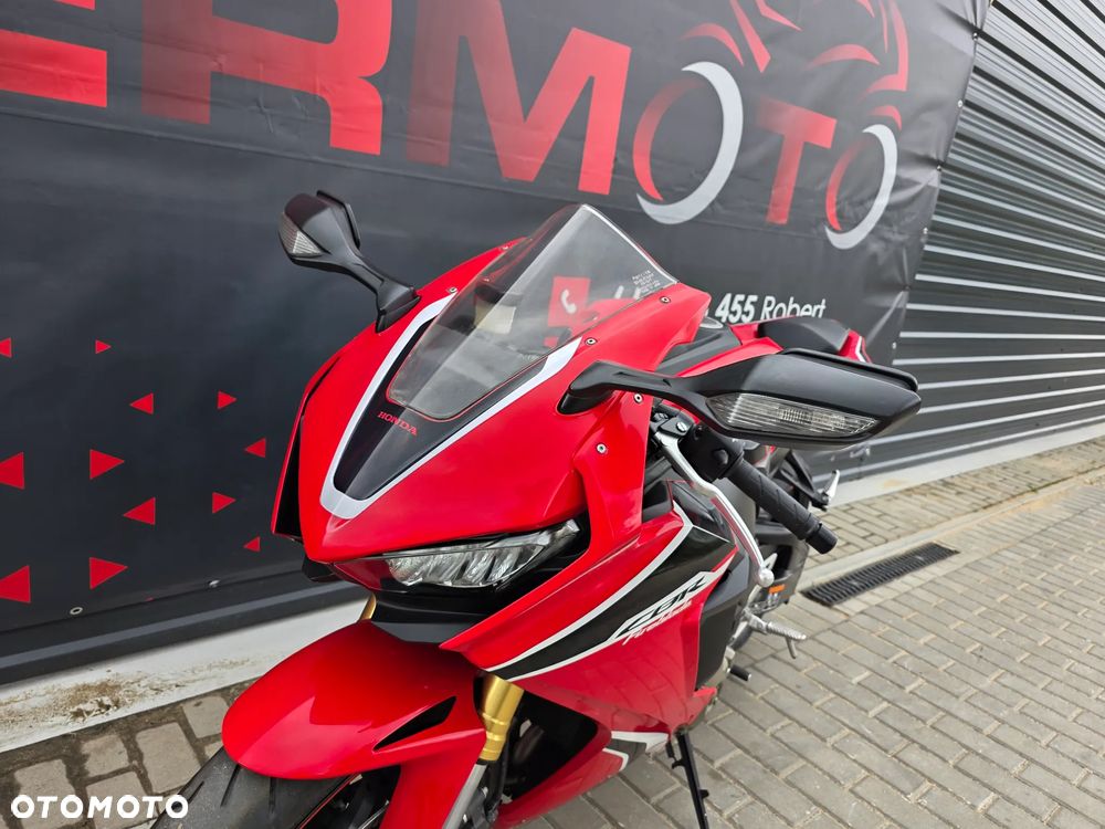 Honda CBR - 23