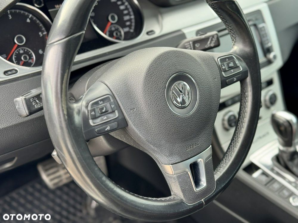 Volkswagen Passat Alltrack - 19