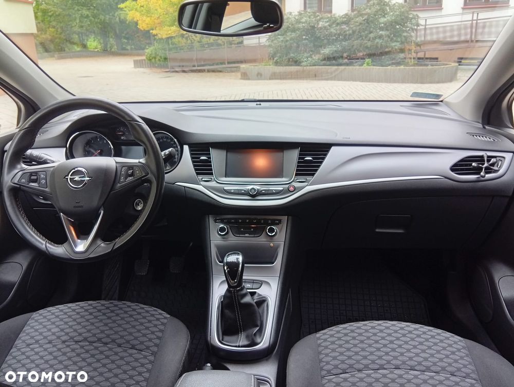 Opel Astra - 10