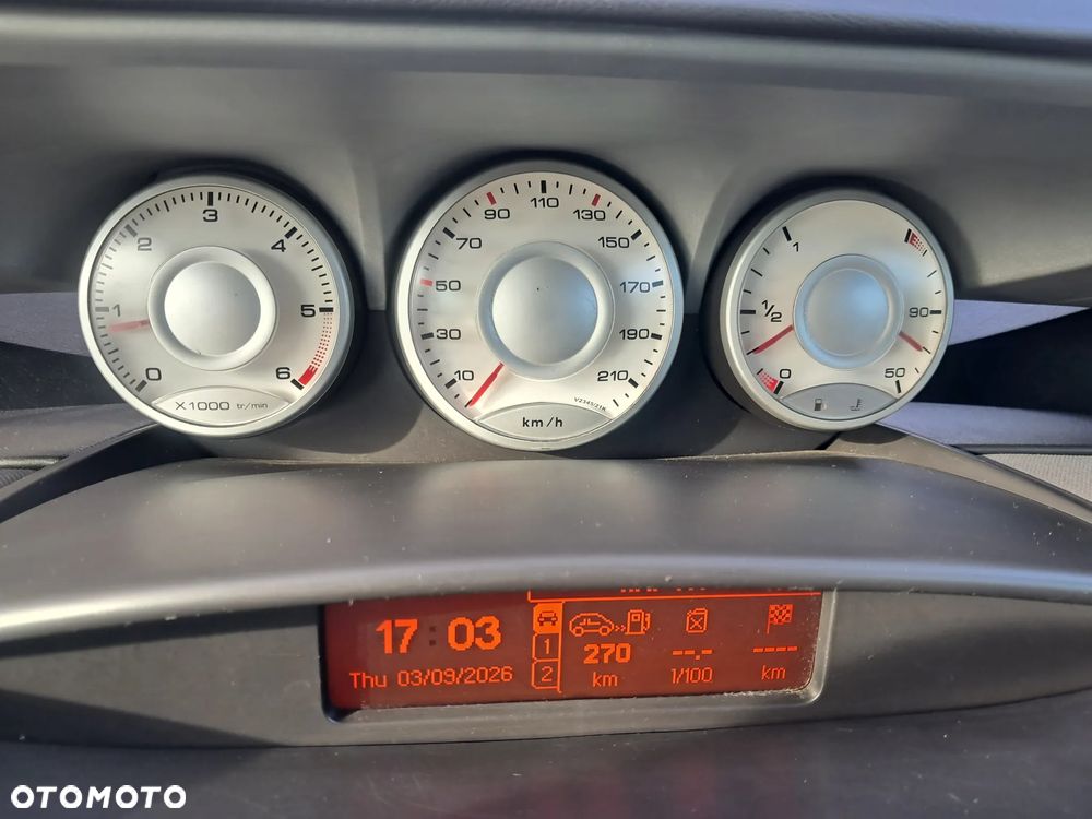 Peugeot 807 - 9