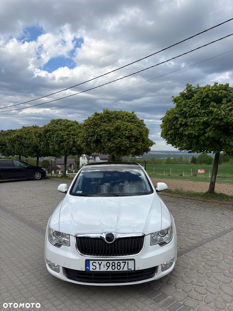 Skoda Superb 2.0 TDI Ambition - 1