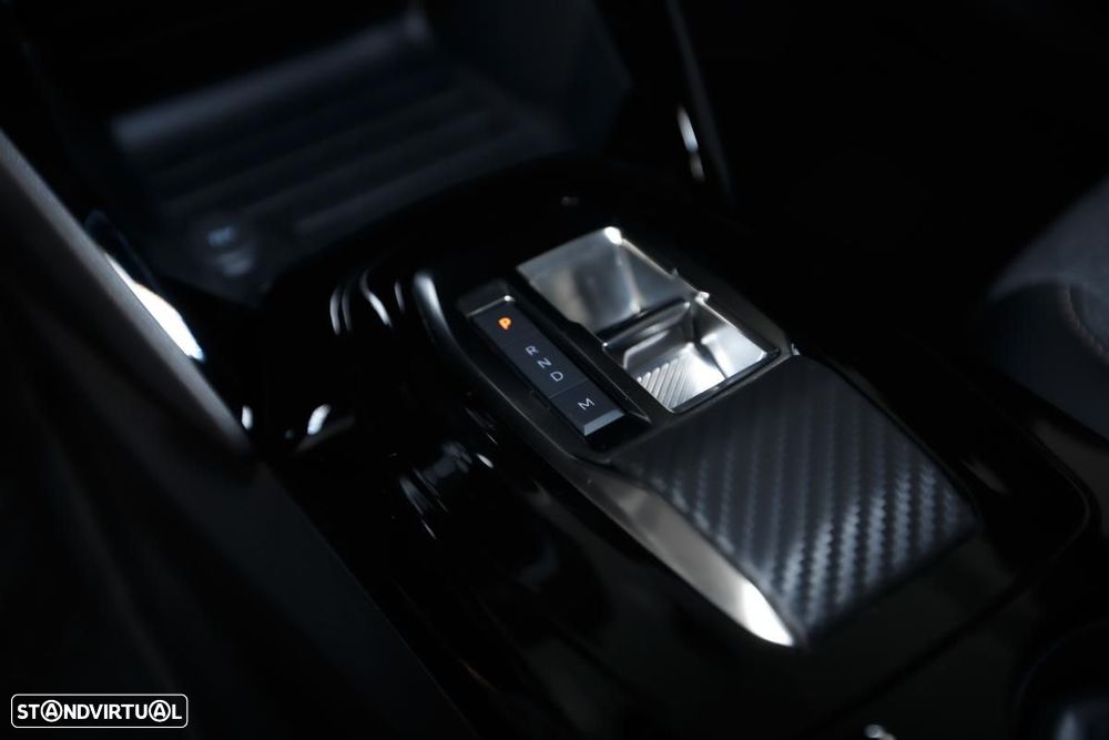 Peugeot 2008 1.2 PureTech Allure EAT8 - 25