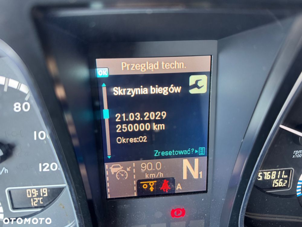 Mercedes-Benz Actros - 36