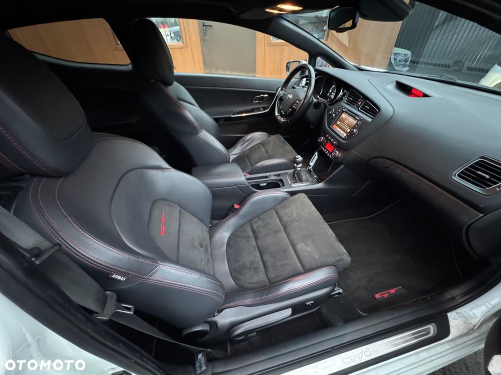 Kia Ceed 1.6 T-GDI GT-Track - 8