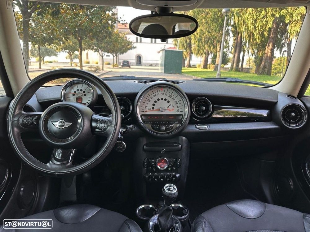 MINI 3 Portas Cooper D - 8