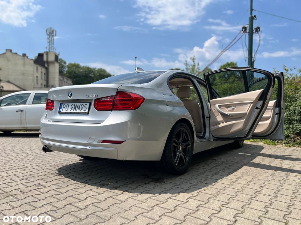 BMW Seria 3 328i Modern Line - 5