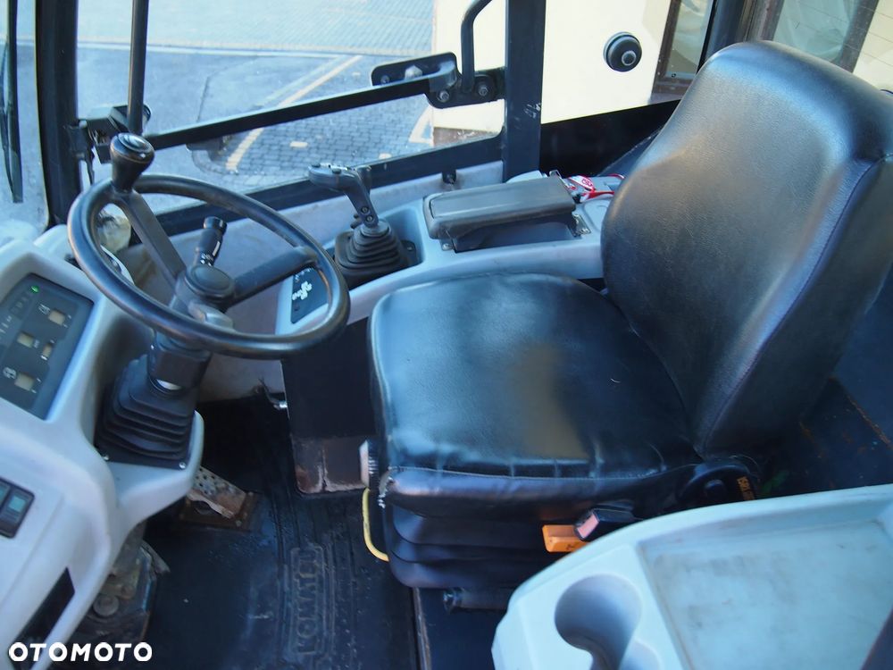 wszystkie maszyny są sprowadzone w dobrym stanie technicznym i wizualnym . zapraszamy do obejrzenia innych naszych ofert na paczynscy.pl cena na export, nie zawiera podatku - 13