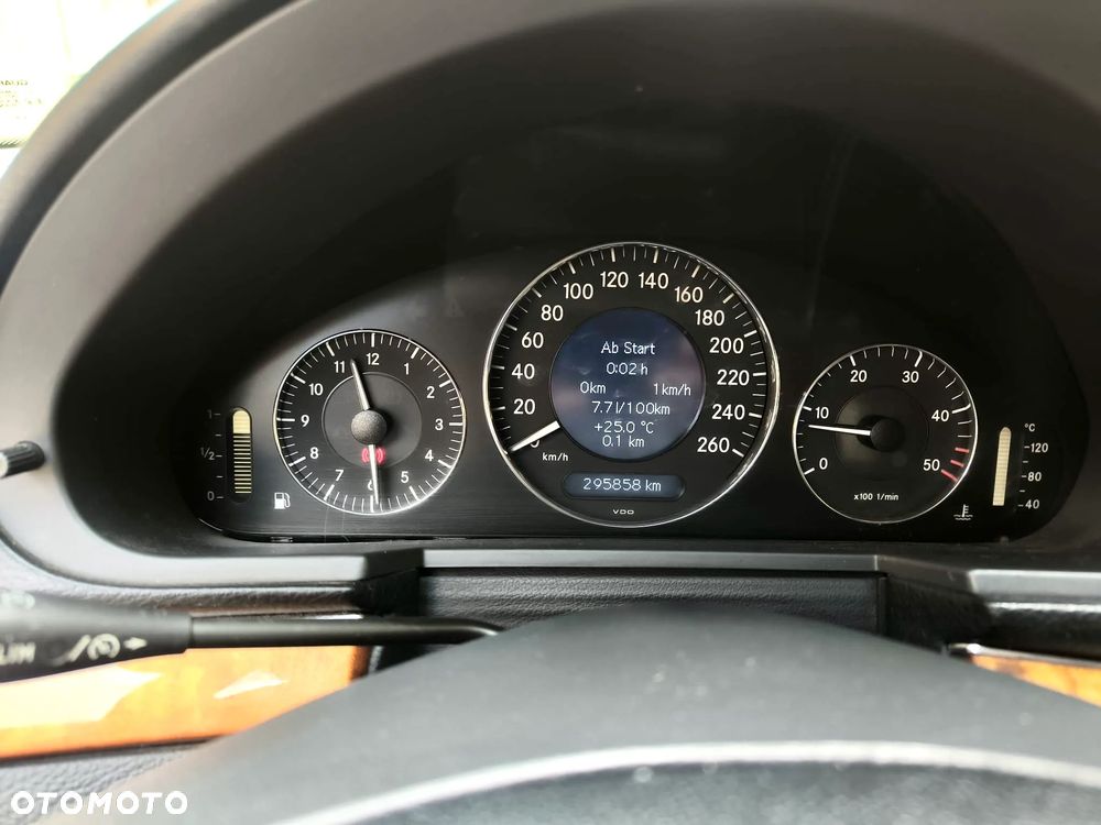 Mercedes-Benz Klasa E 220 CDI T Elegance - 9