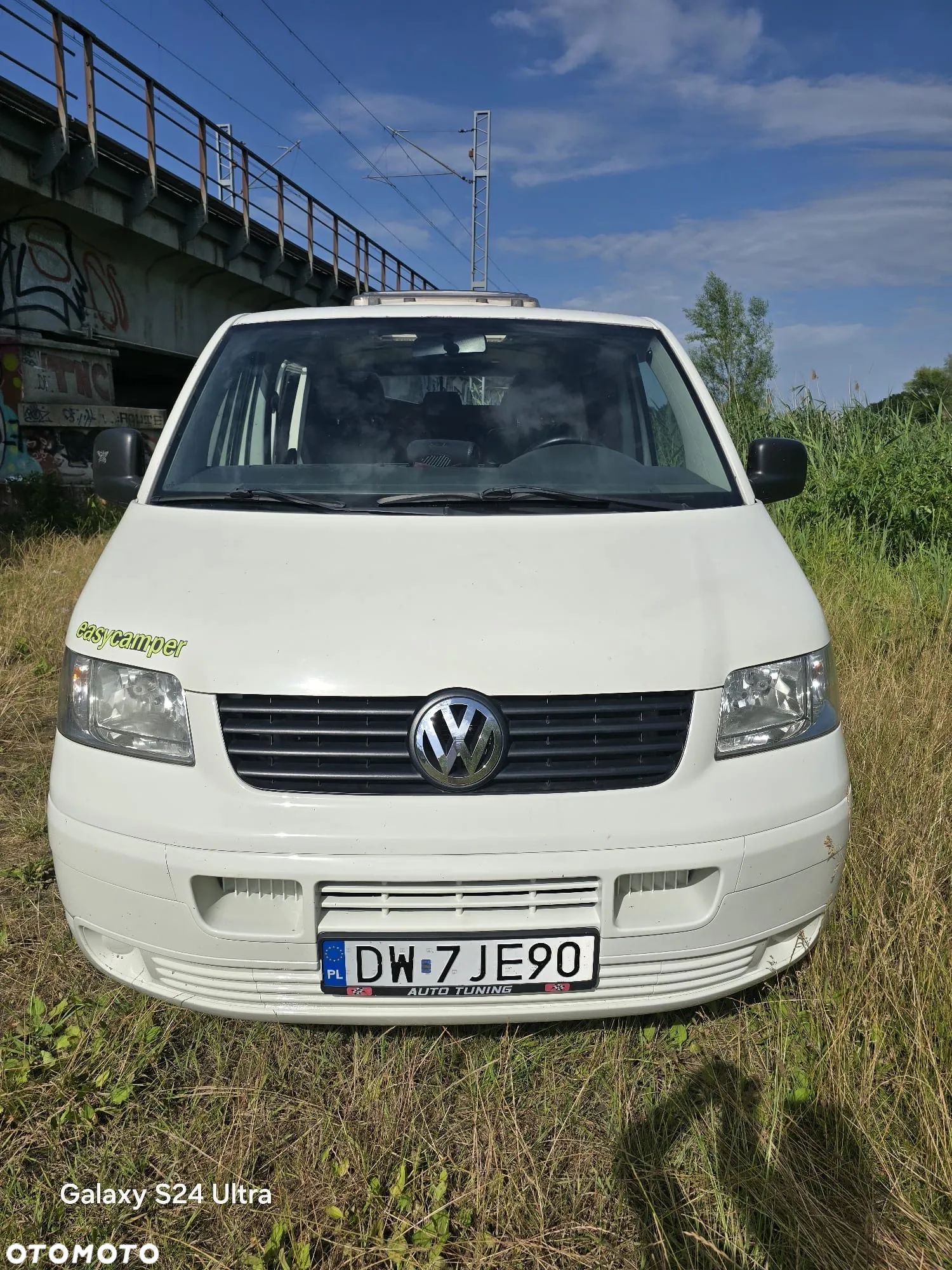 Volkswagen Transporter - 1