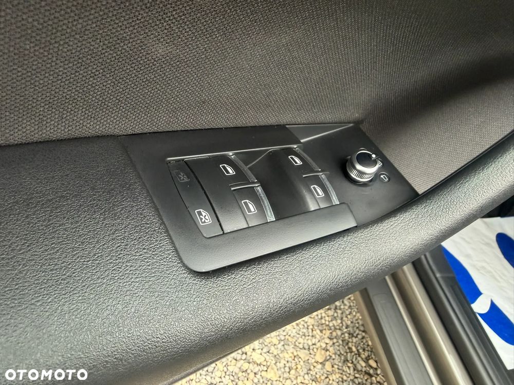Audi A3 Sportback 2.0 TDI DPF Attraction - 27