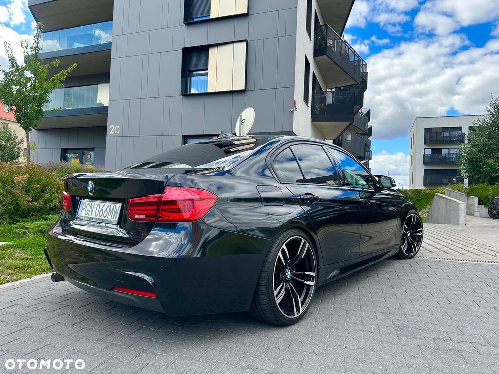 BMW Seria 3 318d Sport Line Shadow - 22