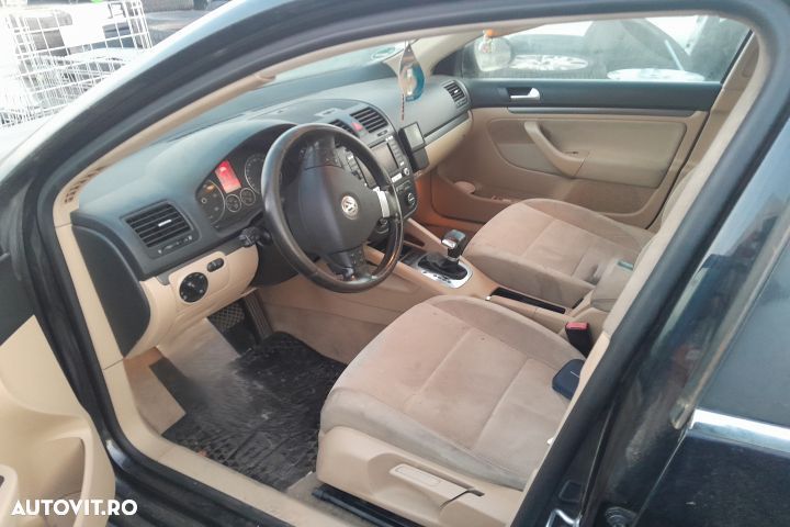 Dezmembrez Volkswagen VW Jetta 5 [2005 - 2011] Sedan 4-usi 2.0 TDI DS - 5