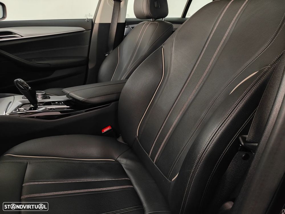 BMW 530 e iPerformance Line Luxury - 34