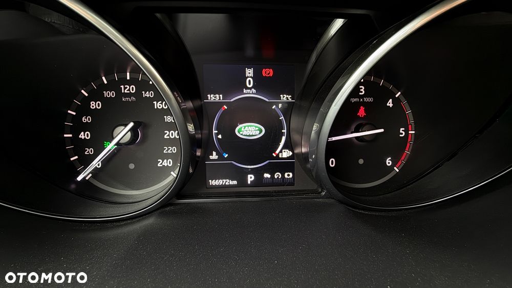 Land Rover Discovery Sport TD4 HSE Luxury - 27