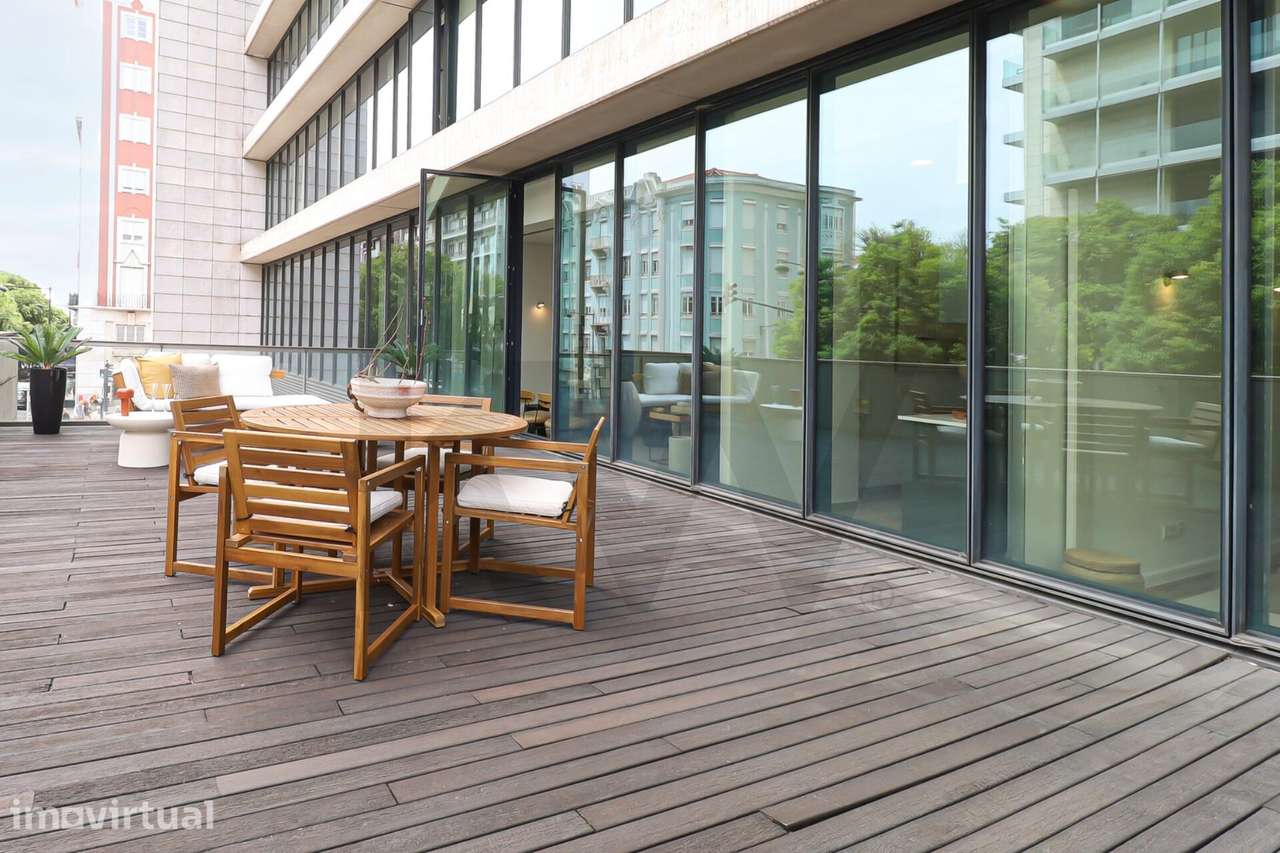 Exclusivo Apartamento T1 de Luxo, com um terraço de 52 m2 – Uma Oportu - Grande imagem: 2/33
