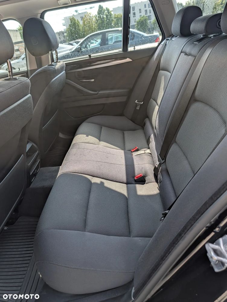 BMW Seria 5 520d - 12