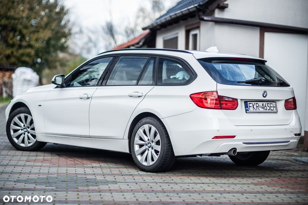 BMW Seria 3 318d Sport Line - 4