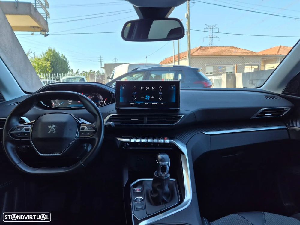 Peugeot 3008 - 19