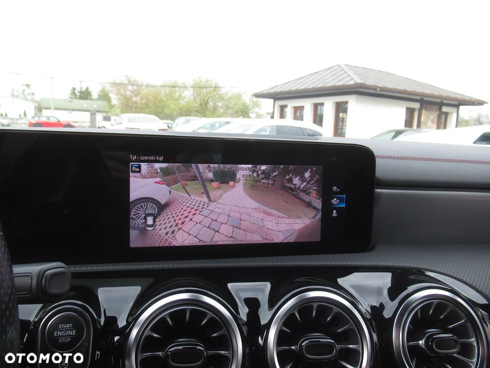 Mercedes-Benz CLA 200 AMG Line 7G-DCT - 20