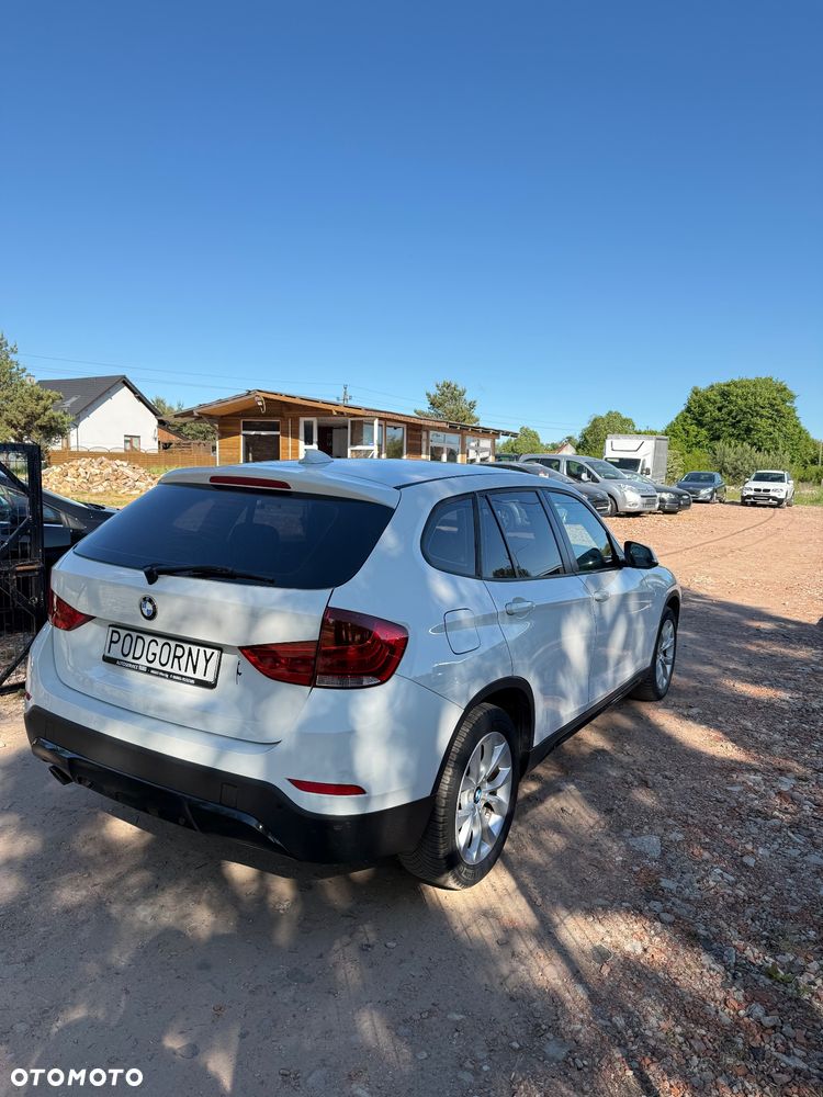 BMW X1 sDrive18i xLine - 11