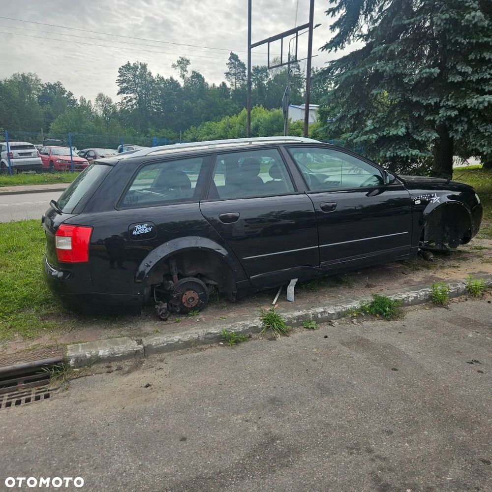 Drzwi / przód tył prawe lewe / Audi A4 (2004r) kombi / Audi A4B6 - 4