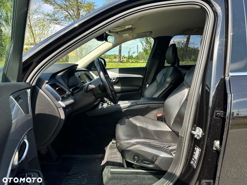 Volvo XC 90 D5 AWD Momentum - 18