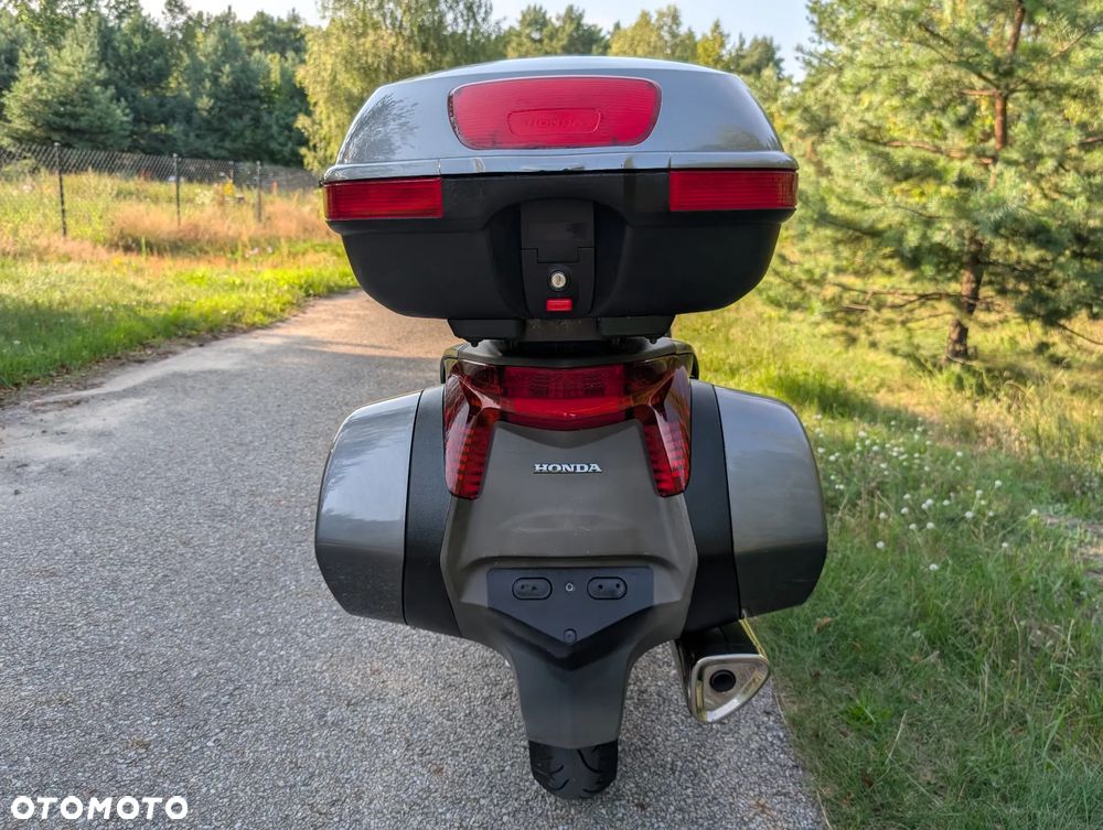 Honda NTV - 12