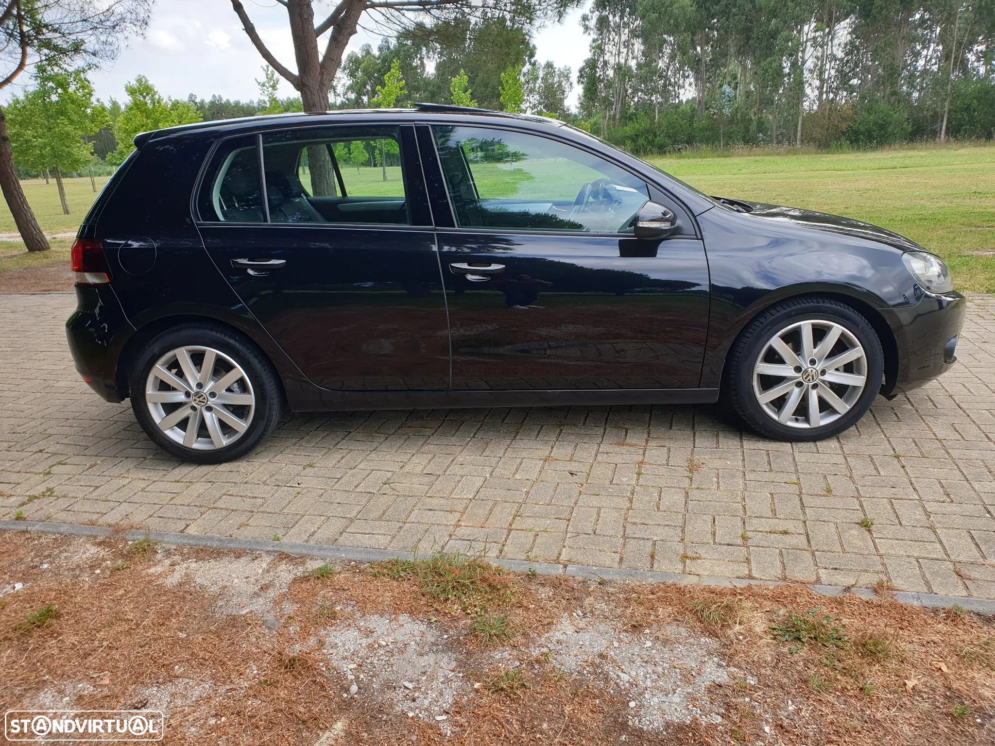 VW Golf 1.6 TDi Highline - 14