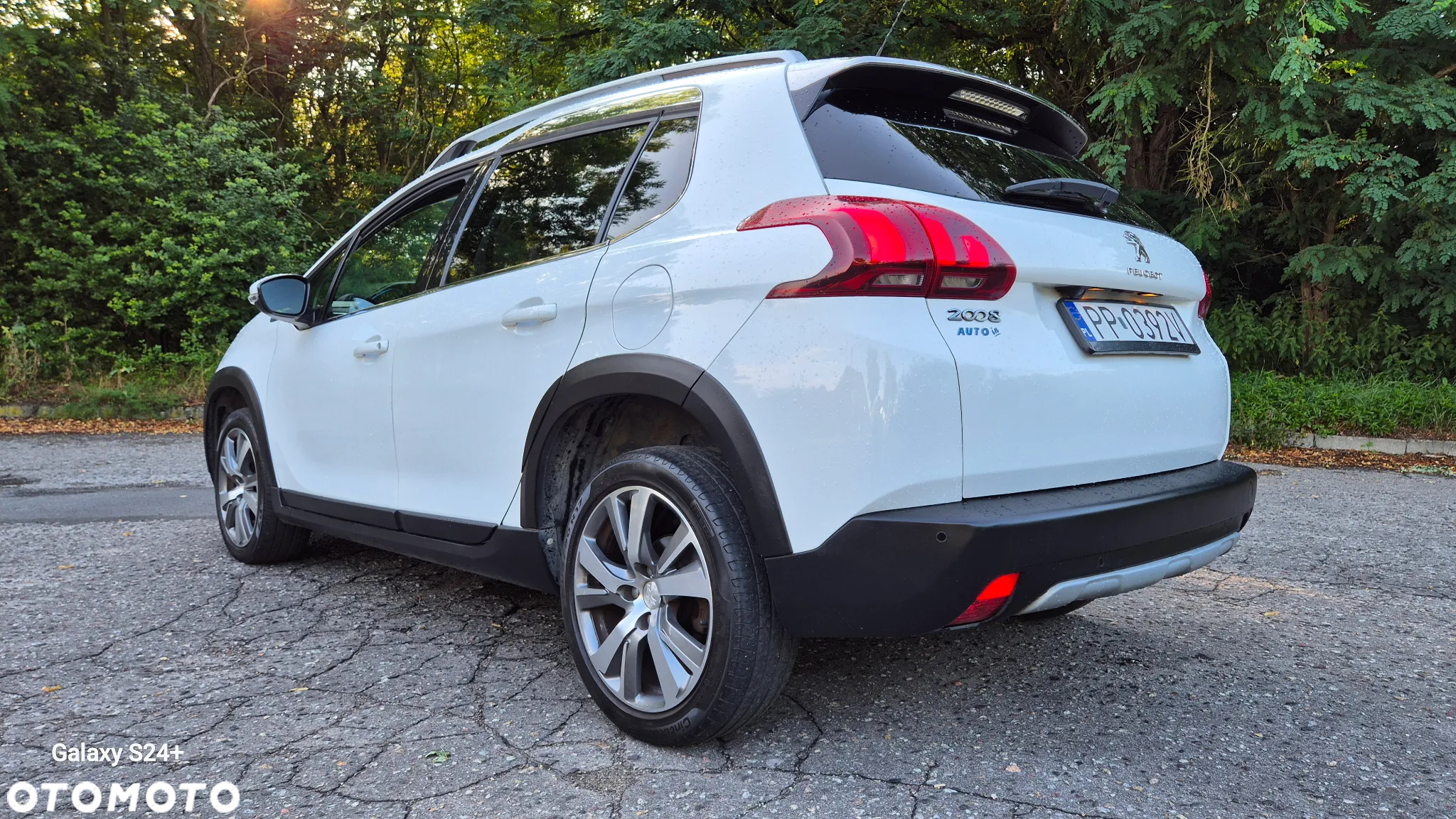Peugeot 2008 1.6 BlueHDi Allure - 11