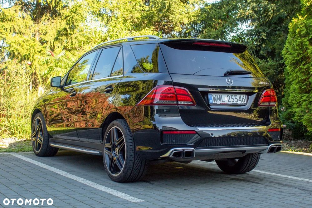 Mercedes-Benz ML 63 AMG 4Matic AMG SPEEDSHIFT 7G-TRONIC - 3