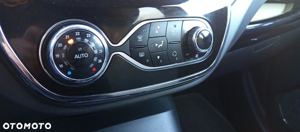 Renault Captur ENERGY dCi 90 Start&Stop Luxe - 12