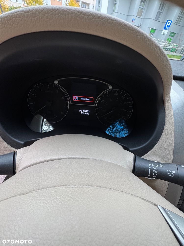 Nissan Altima - 9