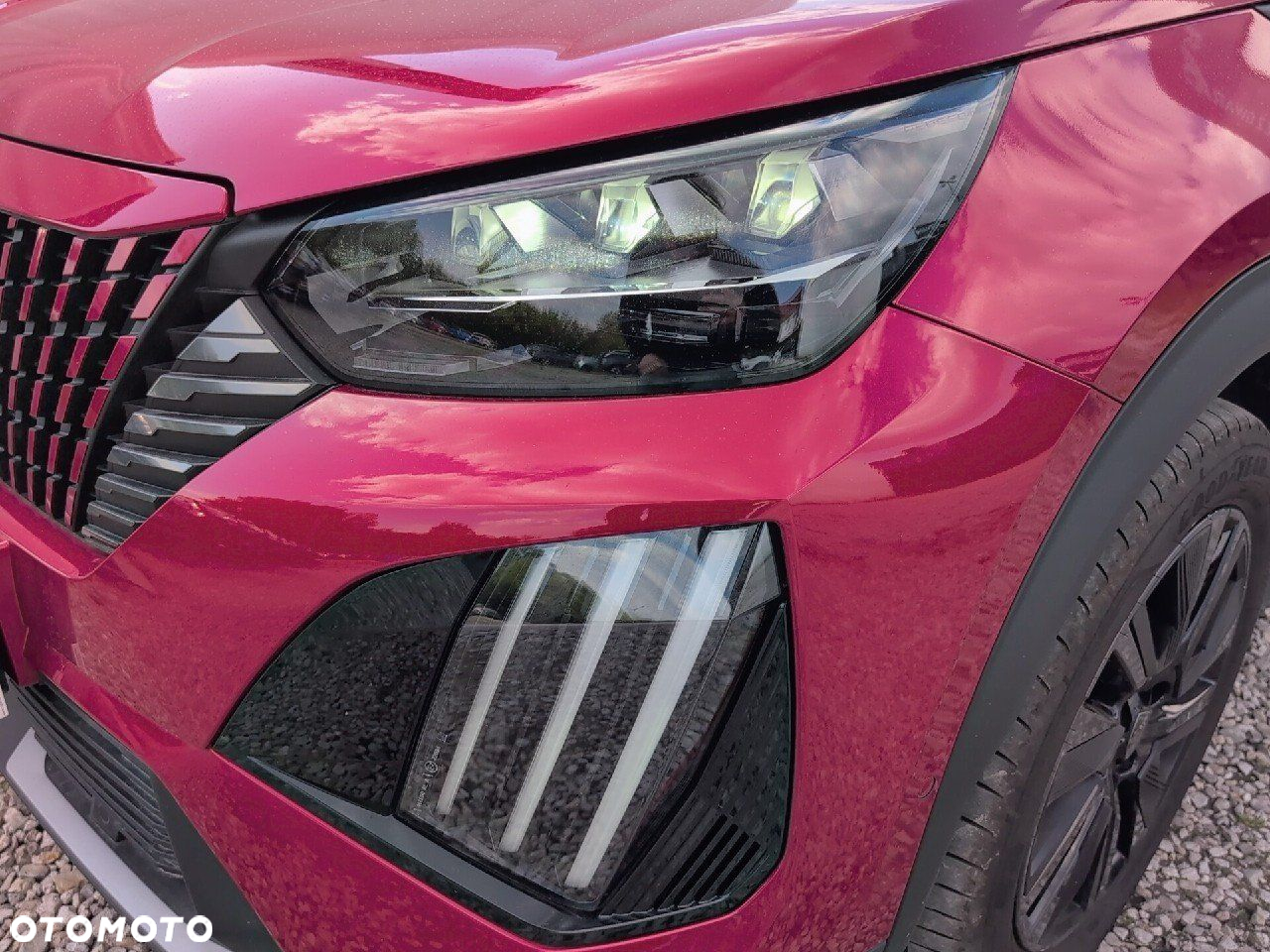 Peugeot 2008 - 12