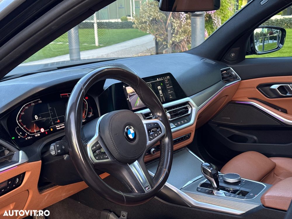 BMW Seria 3 330i AT - 27