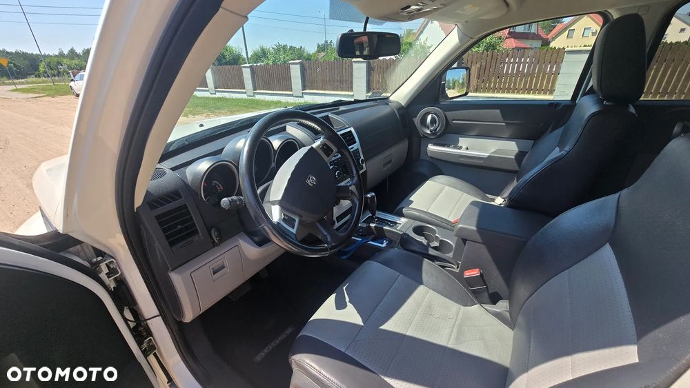 Dodge Nitro 2.8 CRD SE - 16